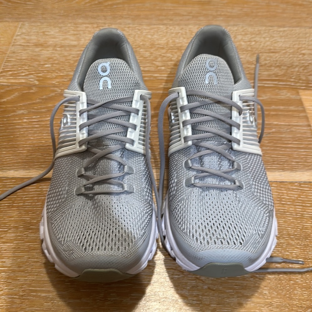 On Running Women's Light Gray and White Performance Sneakers - Picture 2 of 8